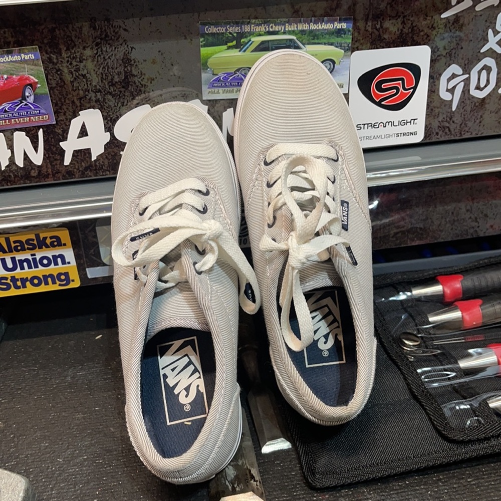 Vans size 5 - Picture 2 of 4